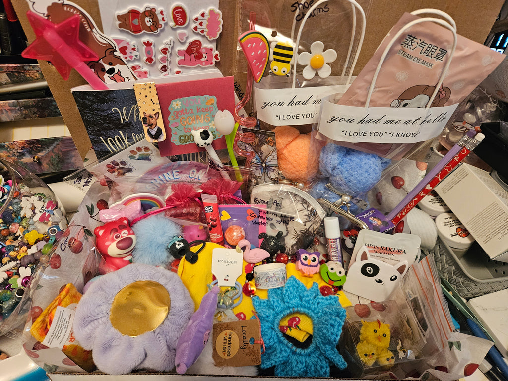 🍒Mystery Surprise Scoop🍒 - the ultimate gift in fun and surprises!